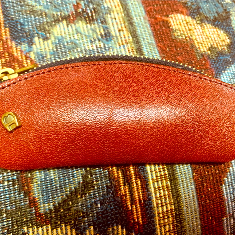 Vintage Zippered Coin Case
